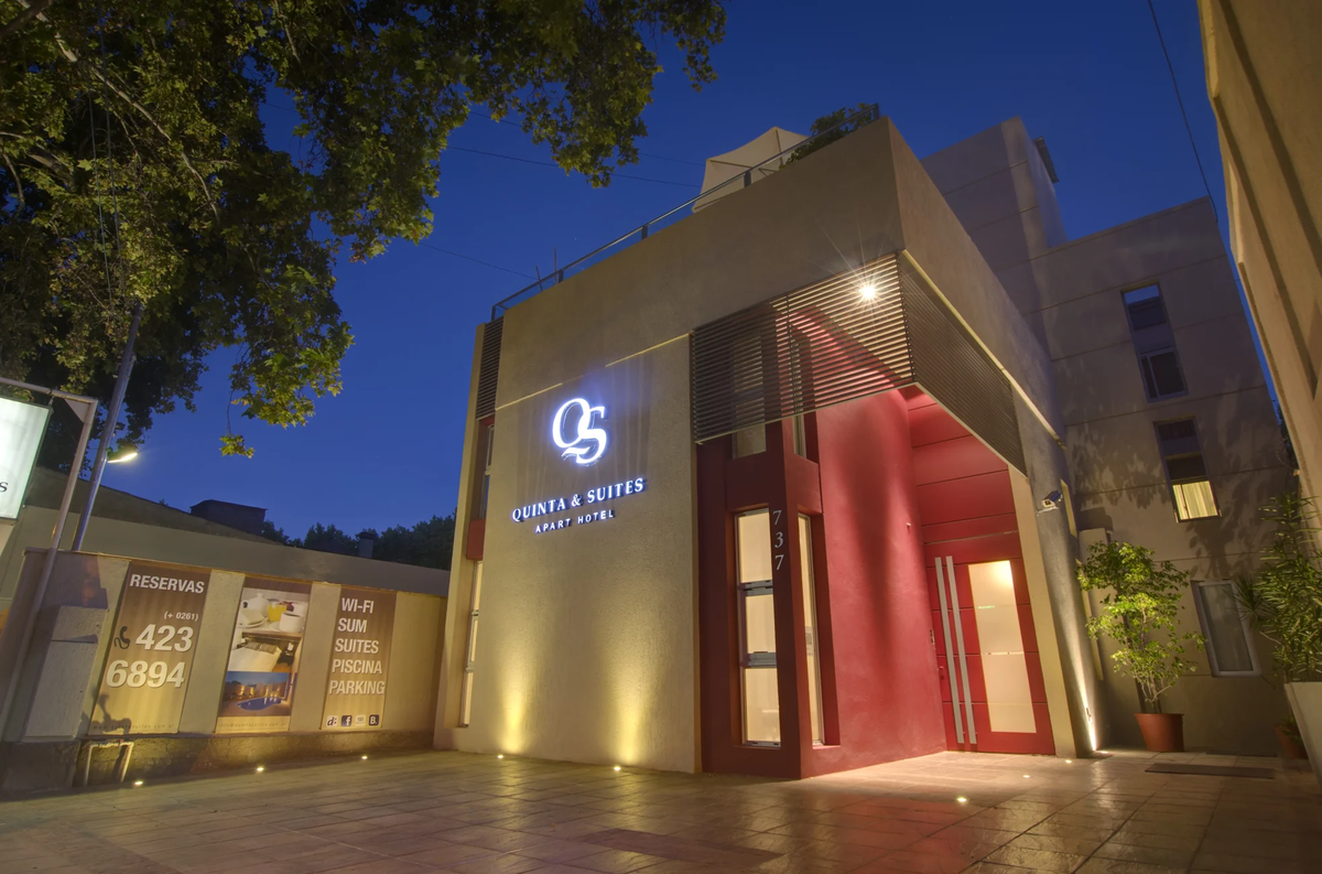 Mendoza Apart Suites