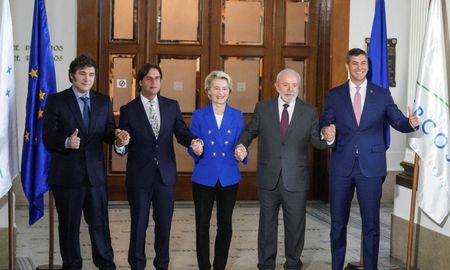 La Unión Europea dio luz verde al acuerdo comercial con el Mercosur tras 25 años de negociaciones. La Unión Europea dio luz verde al acuerdo comercial con el Mercosur tras 25 años de negociaciones.