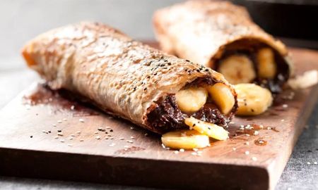 Strudel de chocolate y banana, by Maru Botana. Strudel de chocolate y banana, by Maru Botana.