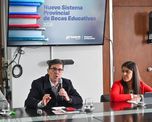 Desde este lunes, se abrirá la inscripción al nuevo sistema de Becas Educativas en Santa Fe. Desde este lunes, se abrirá la inscripción al nuevo sistema de Becas Educativas en Santa Fe.