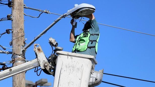 Seis empresas están interesadas en el mantenimiento del alumbrado público de la ciudad de Santa Fe.