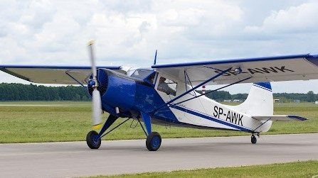 La primera vez que, desde Estonia, enviaron cazas MiG-23 Flogger a interceptarlo, la fortuna le hizo el primer guiño a Rust: como volaba entre las nubes, su Cessna 172P Skyhawk II fue confundido con un Yakovlev Yak-12 Creek (foto), que utilizaban tanto la Fuerza Aérea Soviética como la aviación civil de la URSS.