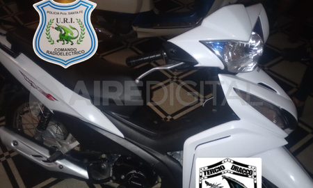 La policía recuperó una moto que contaba con pedido de secuestro por robo La policía recuperó una moto que contaba con pedido de secuestro por robo
