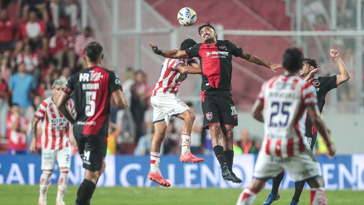 Newell's estuvo más rápido en las segundas pelotas. Newell's estuvo más rápido en las segundas pelotas.