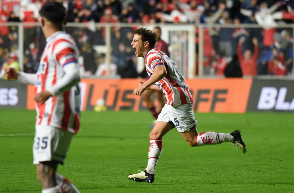 Lucas Menossi marcó su segundo gol en Unión desde su llegada en enero de este año. Lucas Menossi marcó su segundo gol en Unión desde su llegada en enero de este año.