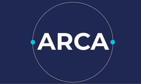 La Agencia de Recaudación y Control Aduanero dispuso modificar su estrategia judicial y dejar de apelar las sentencias que declaran inconstitucional el cobro del impuesto a las Ganancias sobre haberes jubilatorios, en línea con la doctrina sostenida por la Corte Suprema desde 2019. La Agencia de Recaudación y Control Aduanero dispuso modificar su estrategia judicial y dejar de apelar las sentencias que declaran inconstitucional el cobro del impuesto a las Ganancias sobre haberes jubilatorios, en línea con la doctrina sostenida por la Corte Suprema desde 2019.