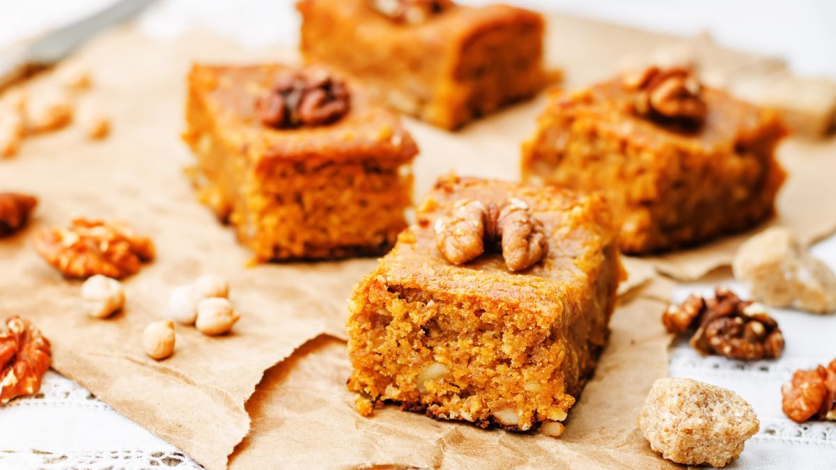 La receta saludable de torta de nueces que queda aireada, húmeda y llena de sabor. La receta saludable de torta de nueces que queda aireada, húmeda y llena de sabor.