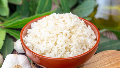 Arroz blanco: la receta infalible para compañar tus comidas
