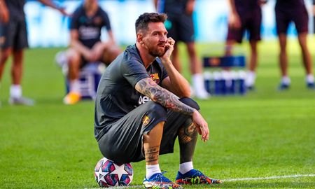 Ronald Koeman confía en contar con Lionel Messi en la próxima temporada con el Barcelona. Ronald Koeman confía en contar con Lionel Messi en la próxima temporada con el Barcelona.
