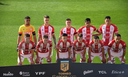 Unión recibe a Talleres de Córdoba por el Torneo de la Liga Profesional y Juan Manuel Azconzábal ya evalúa cómo reemplazar a Lucas Esquivel. Unión recibe a Talleres de Córdoba por el Torneo de la Liga Profesional y Juan Manuel Azconzábal ya evalúa cómo reemplazar a Lucas Esquivel.