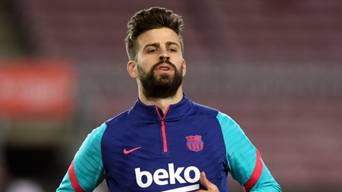 Gerard Piqué se lesionó y está en duda que pueda jugar con el Barcelona ante el París Saint-Germain por la Champions League.