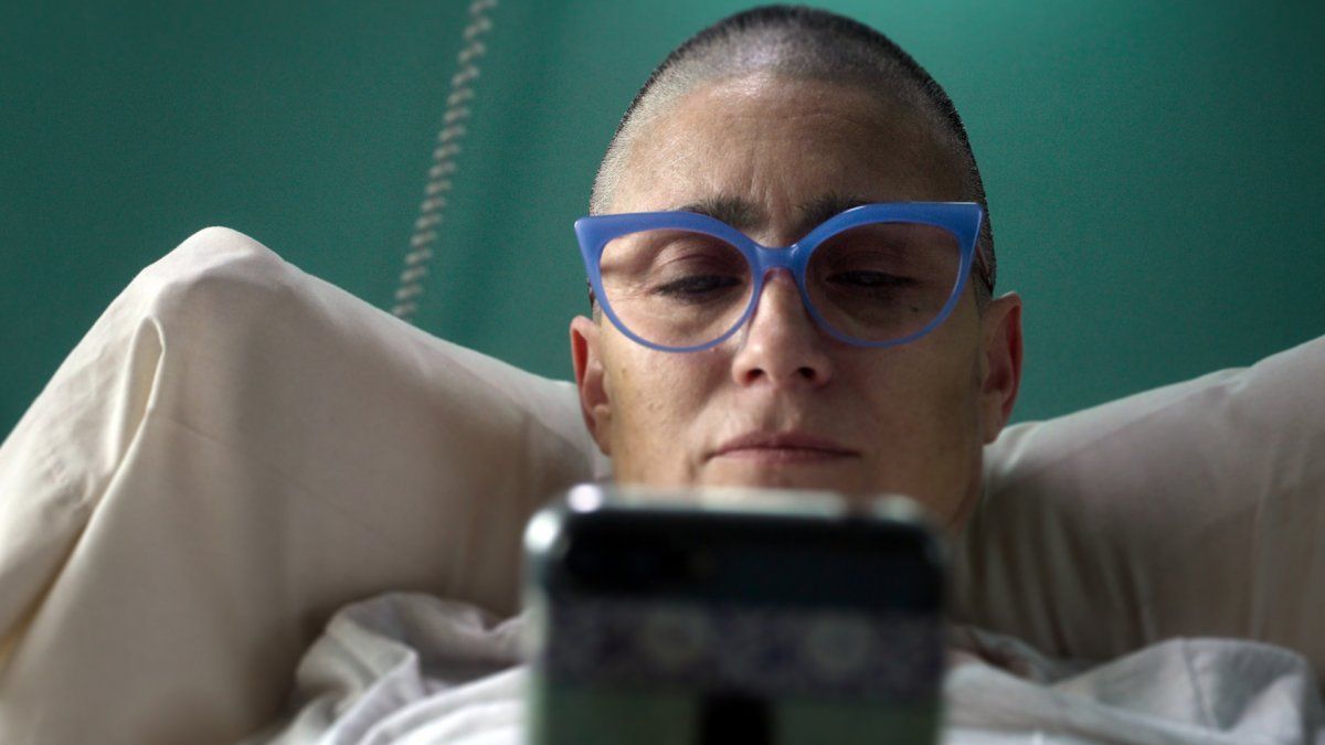 Valeria Bertuccelli se rapó y bajó 7 kilos.