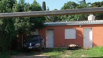 Encontraron una pareja muerta a puñaladas en Paraná: investigan si ella lo mató y luego se suicidó