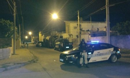 La detención de los hermanos se dio luego de tres allanamientos ejecutados en Gálvez y San Lorenzo. La detención de los hermanos se dio luego de tres allanamientos ejecutados en Gálvez y San Lorenzo.