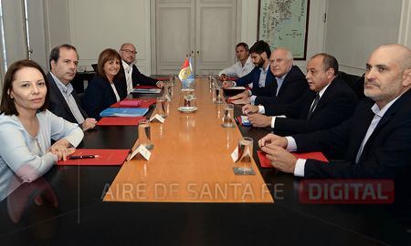 bullrich, lifschitz y pullaro se reunieron para evaluar los operativos de seguridad bullrich, lifschitz y pullaro se reunieron para evaluar los operativos de seguridad