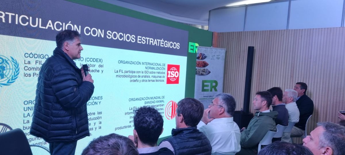 En Expoagro 2025, Germán Quiroga presentó la iniciativa de conformación de nuevo Comité Nacional para retornar a la Federación Internacional de Lechería.