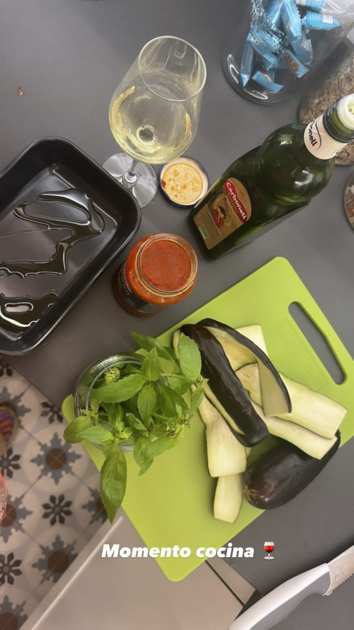 Cande Tinelli sufrió un doloroso accidente doméstico. Cande Tinelli sufrió un doloroso accidente doméstico.