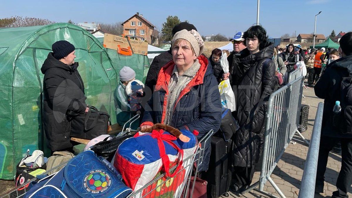 De los 2,7 millones de refugiados ucranianos, el 60% emigró a Polonia para escapar de la invasión rusa.