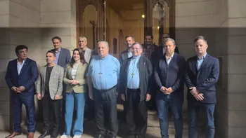 El Gobierno acentúa sus diferencias con la Iglesia tras la foto con intendentes del PJ