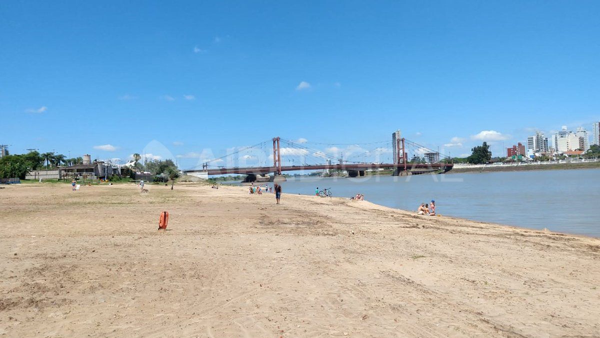 Cada año, el 15 de noviembre comienza la temporada de verano en la ciudad de Santa Fe. Pero la pandemia, como en muchos otros aspectos, modificó los planes.