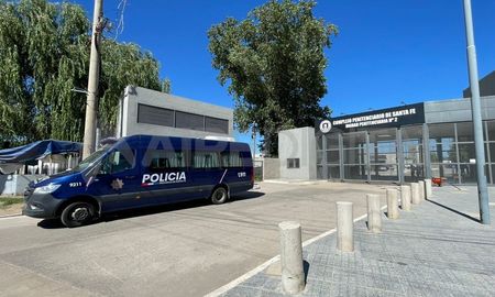 Dos mujeres demoradas tras intentar ingresar droga a la Cárcel de Las Flores Dos mujeres demoradas tras intentar ingresar droga a la Cárcel de Las Flores