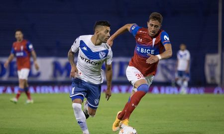 Vélez visita a Universidad Católica en Chile para intentar pasar a semis de la Copa Sudamericana. Vélez visita a Universidad Católica en Chile para intentar pasar a semis de la Copa Sudamericana.