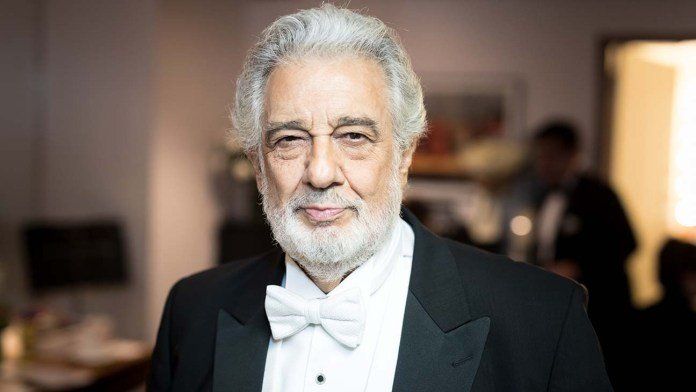Premian a Plácido Domingo en México a pesar de las denuncias sexuales en su contra