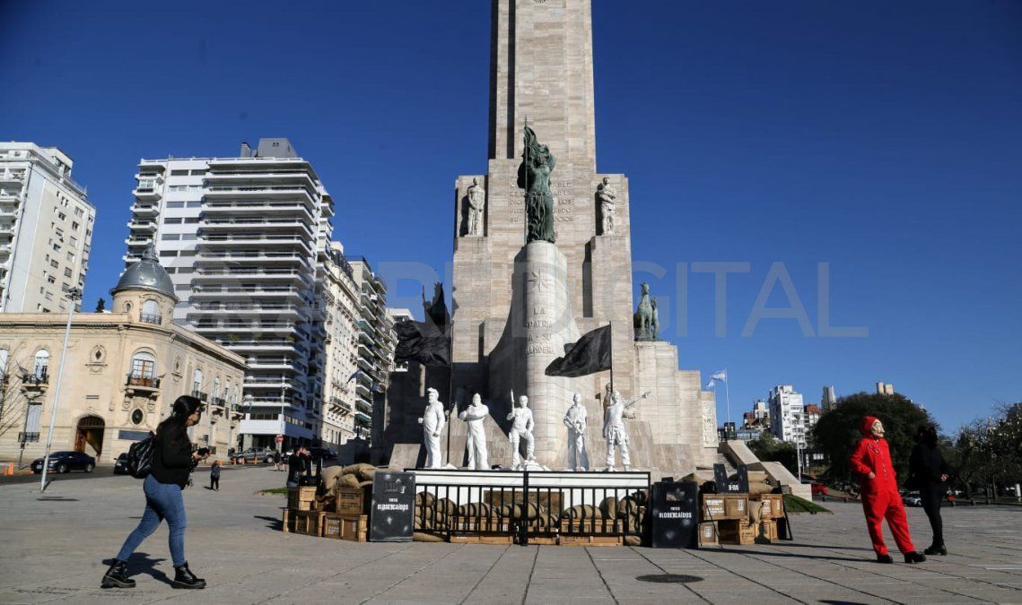 Homenaje a los 5 caídos de la serie