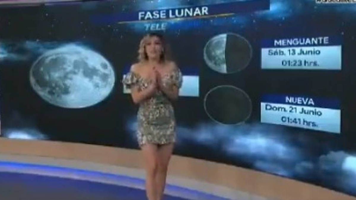 Una presentadora se tropez&oacute; y cay&oacute; al suelo en pleno programa en vivo