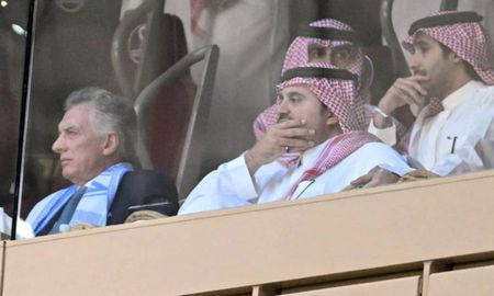 Macri estuvo en el Estadio Lusail junto a jeques árabes. Macri estuvo en el Estadio Lusail junto a jeques árabes.