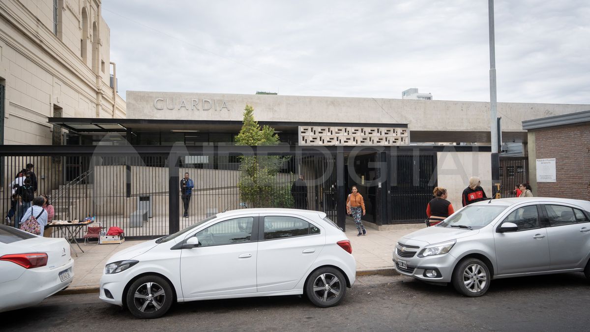 La guardia del Hospital Cullen recibió dos heridos de arma de fuego en menos de tres horas durante este lunes.