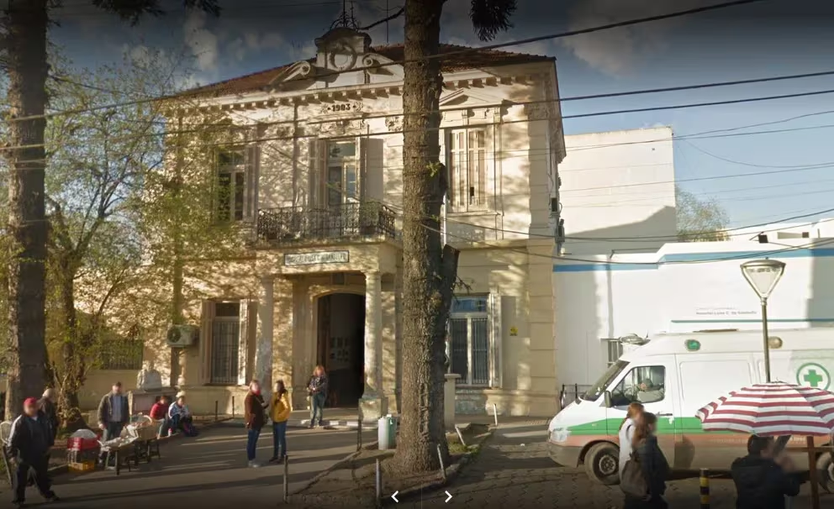 El hospital Gandulfo, donde fue trasladado inicialmente el menor herido. El hospital Gandulfo, donde fue trasladado inicialmente el menor herido.