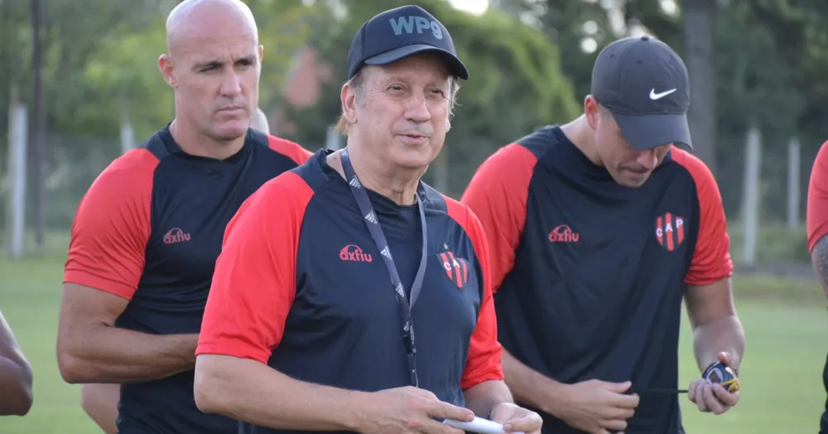 Walter Perazzo dejó de ser el DT de Patronato y asumió en Temperley.