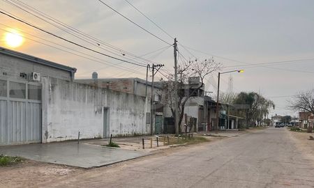 Si bien hubo un fuerte estruendo, no se registraron lesionados. Si bien hubo un fuerte estruendo, no se registraron lesionados.