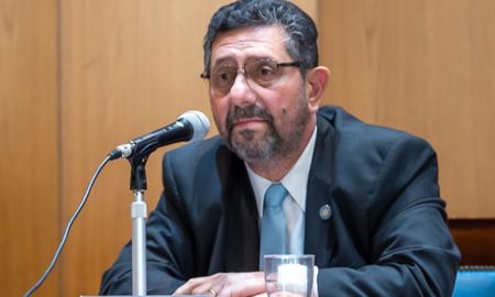 Murió Javier Herrera Bravo, el exsecretario de Legal y Técnica de Javier Milei. Murió Javier Herrera Bravo, el exsecretario de Legal y Técnica de Javier Milei.