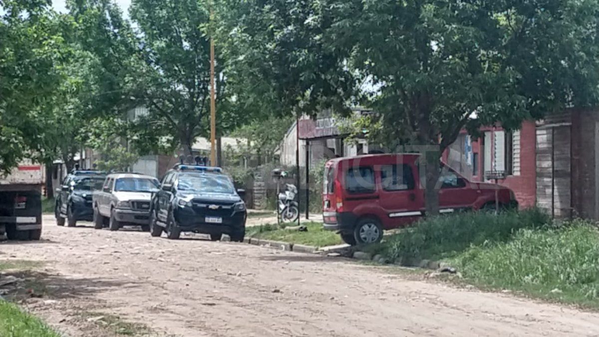 El despliegue de las fuerzas policiales en el barrio Nuevo Horizonte.