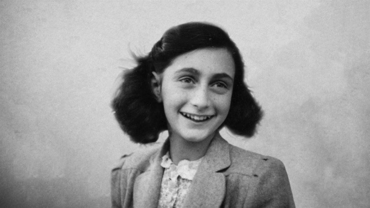 Habrían descubierto quién traicionó ante los nazis a la familia de Ana Frank
