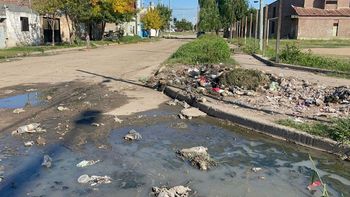 Vecinos de Barranquitas Oeste reclaman por desagües tapados y contaminación