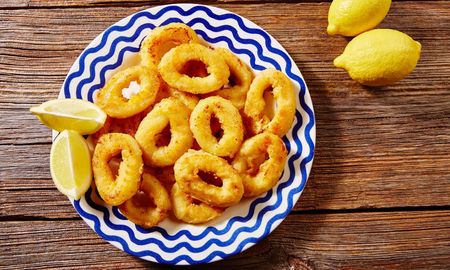Cómo preparar rabas tiernas y crocantes en 120 segundos con la receta del cocinero Juan Braceli Cómo preparar rabas tiernas y crocantes en 120 segundos con la receta del cocinero Juan Braceli