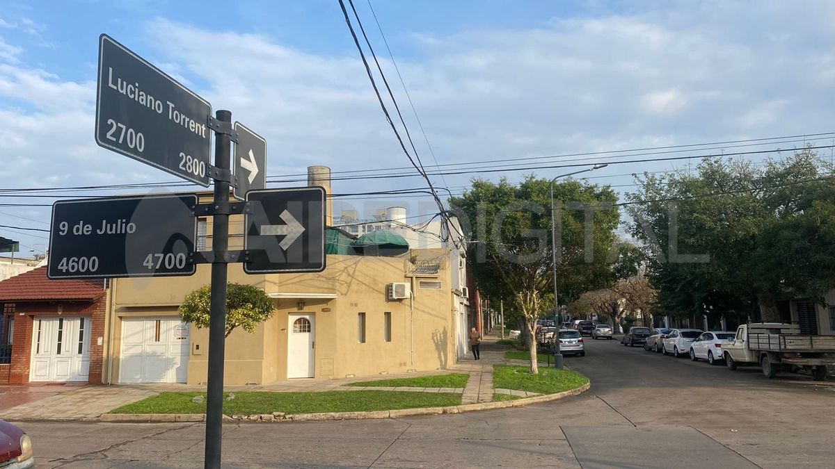 Barrio Fomento 9 de Julio: intentó robarle la moto a una joven, los vecinos lo atraparon y terminó en el hospital