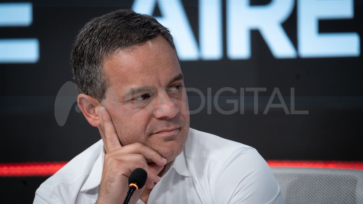 Leandro González, destacado por sus pares de las diferentes bancadas en su función de mediador. Leandro González, destacado por sus pares de las diferentes bancadas en su función de mediador.