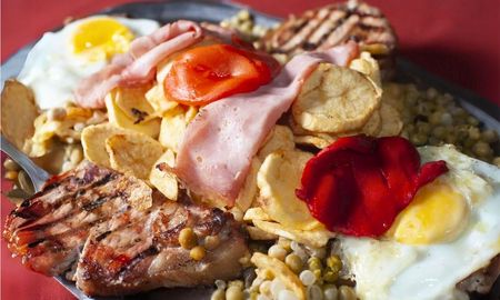 El resultado es un plato con un sabor intenso y una textura jugosa. El resultado es un plato con un sabor intenso y una textura jugosa.