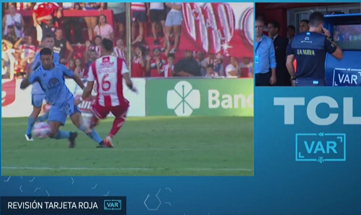 Yeison Gordillo dejó la suela del botín izquierdo y se fue expulsado en la media hora de juego entre Unión y Belgrano.