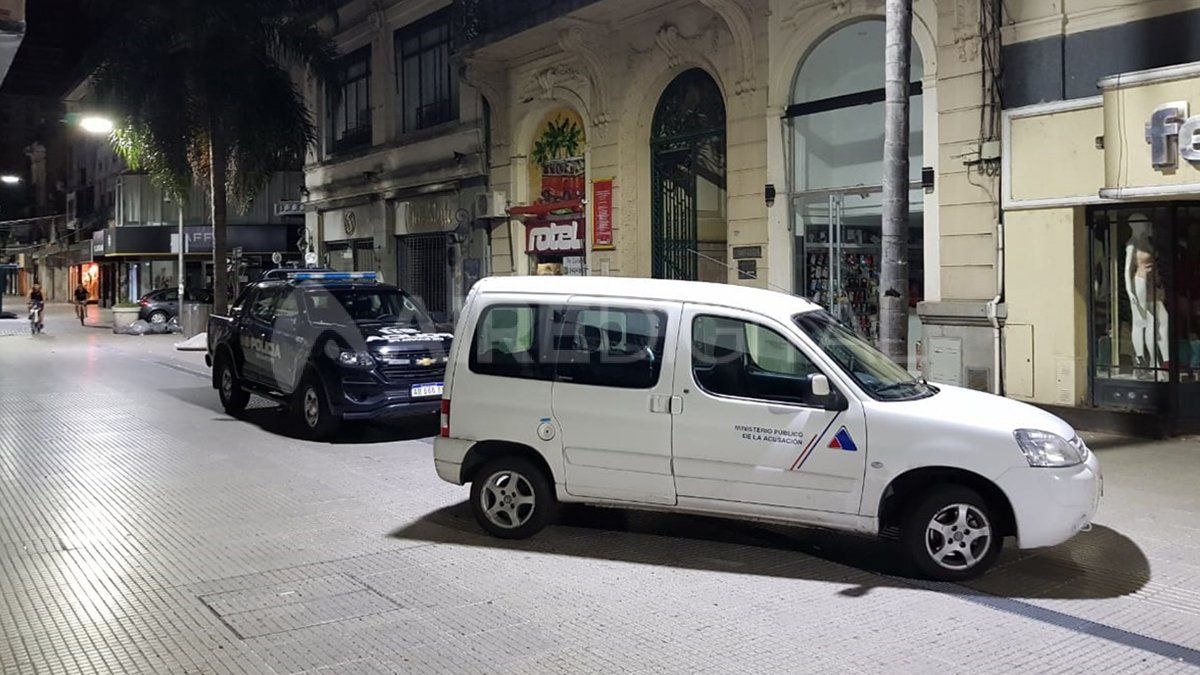 Uno de los procedimiento se dio en un establecimiento ubicado en plena peatonal.