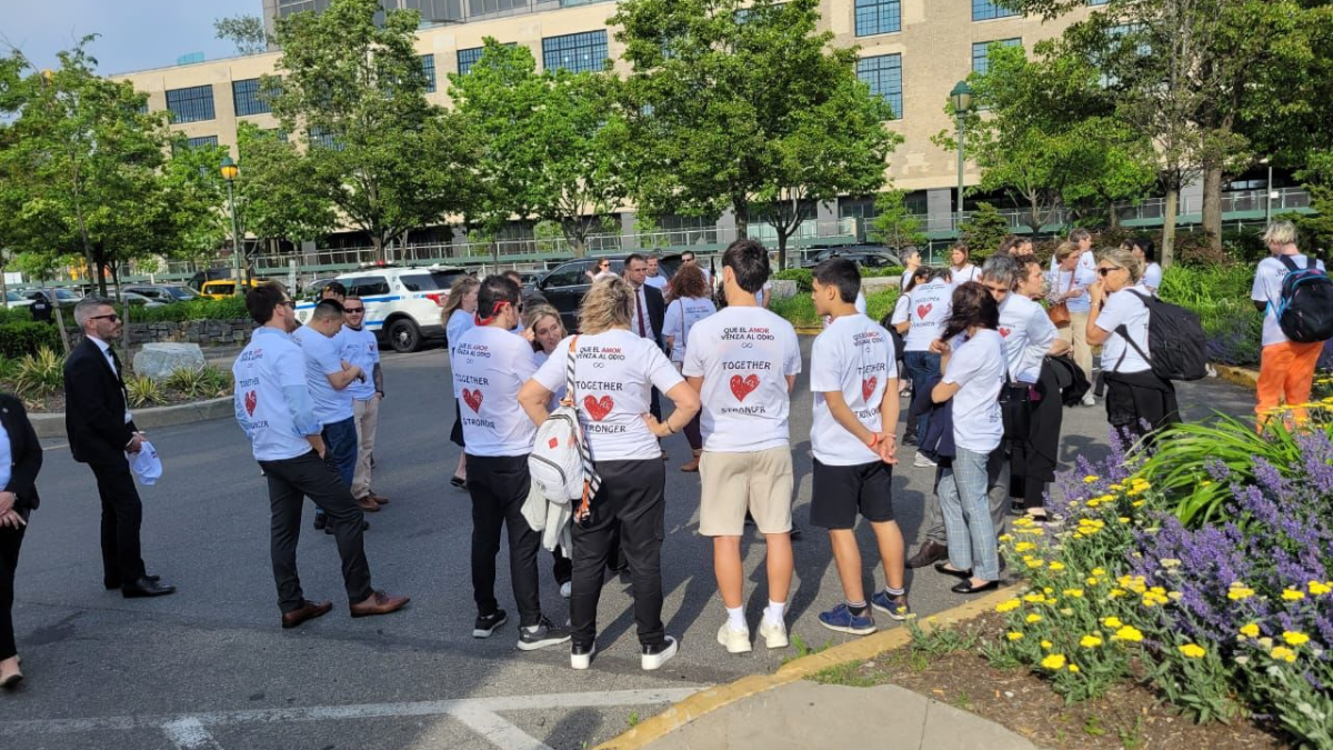 En el atentado murieron ocho personas entre ellas a los cinco amigos rosarinos. y una turista belga, mientras que otras 12 resultaron heridas.