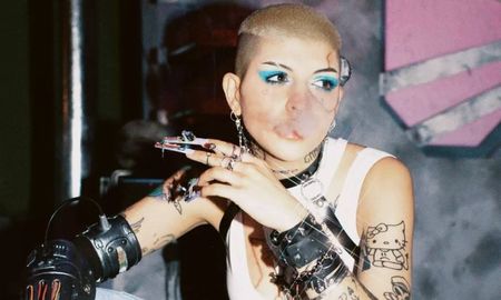 Cazzu presentó su nueva canción C14TORCE V: Balada para un Alien. Cazzu presentó su nueva canción C14TORCE V: Balada para un Alien.