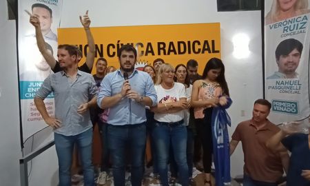 Los candidatos de Primero Venado tuvieron el apoyo del senador Lisandro Enrico. Los candidatos de Primero Venado tuvieron el apoyo del senador Lisandro Enrico.