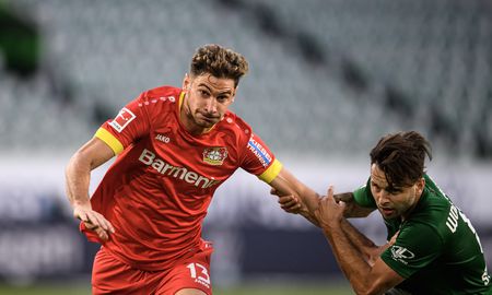 Lucas Alario atraviesa su mejor momento en el Bayer Leverkusen gracias a los goles anotados en la Bundesliga, Europa League y Copa de Alemania. Lucas Alario atraviesa su mejor momento en el Bayer Leverkusen gracias a los goles anotados en la Bundesliga, Europa League y Copa de Alemania.