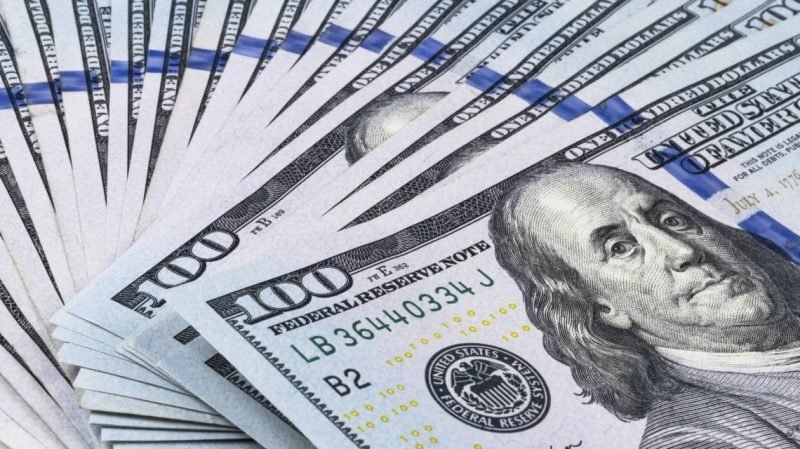 Por ventas del Banco Central, el dólar cayó 43 centavos y cerró el miércoles a $58,06