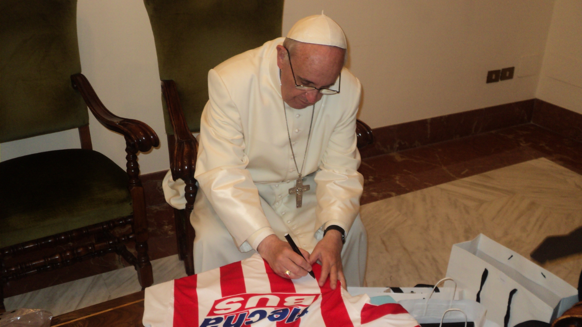 El emotivo mensaje de despedida de Unión por la muerte del papa Francisco: Futbolero y argentino